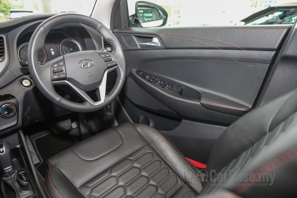 Perodua Aruz D38L (2019) Interior