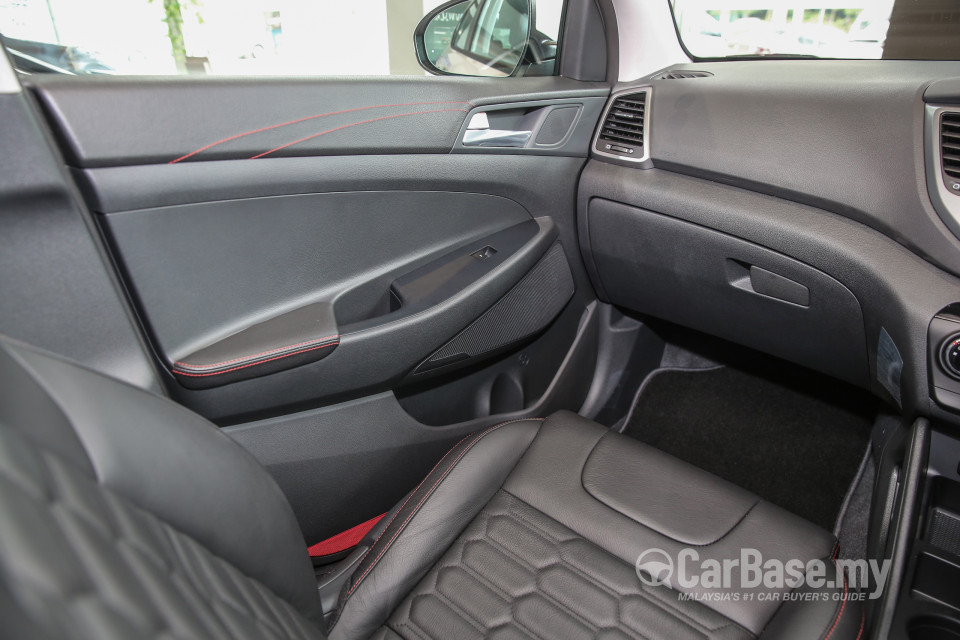 Hyundai Tucson TL (2015) Interior