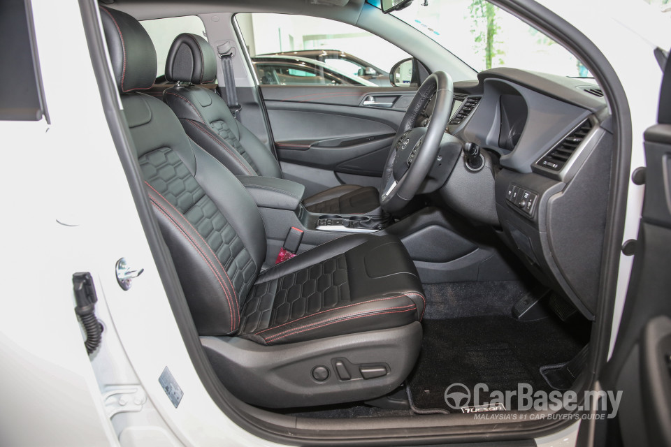 Hyundai Tucson TL (2015) Interior
