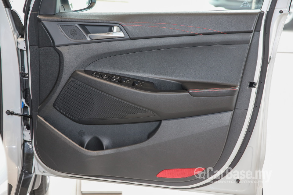 Hyundai Tucson TL (2015) Interior