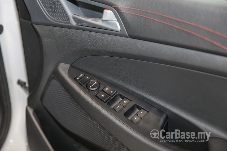 Hyundai Tucson TL (2015) Interior