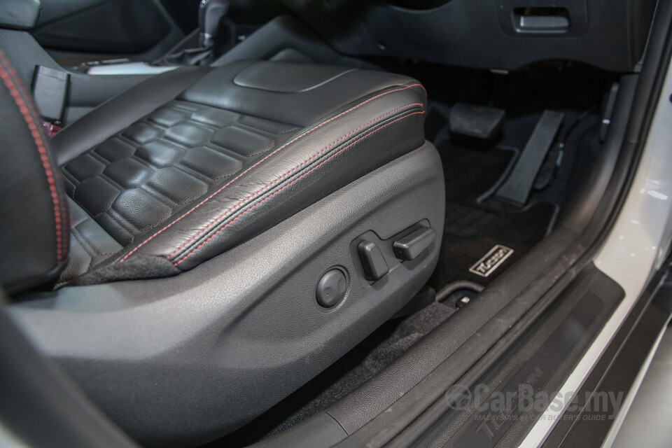 Toyota Camry XV70 Facelift (2022) Interior