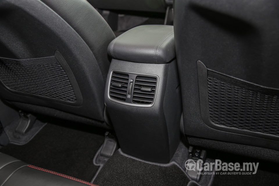 Hyundai Tucson TL (2015) Interior