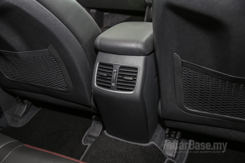 Toyota Camry XV70 Facelift (2022) Interior