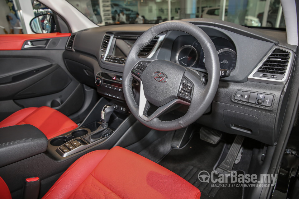 Hyundai Tucson TL (2015) Interior