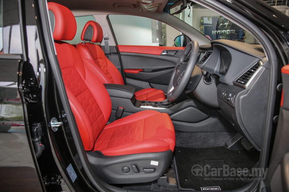 Toyota Fortuner AN160 (2016) Interior