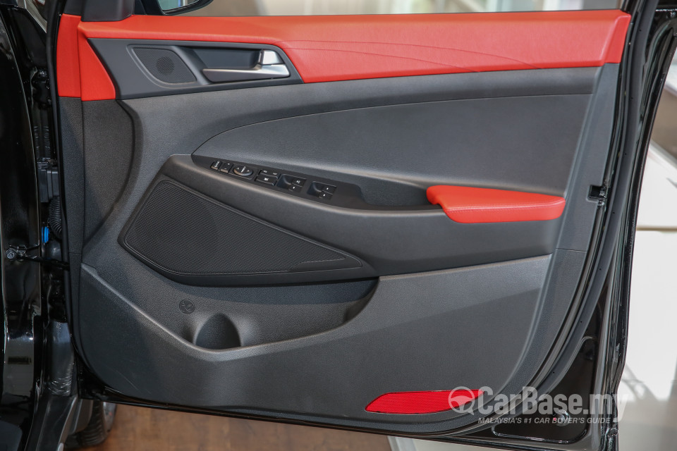 Hyundai Tucson TL (2015) Interior