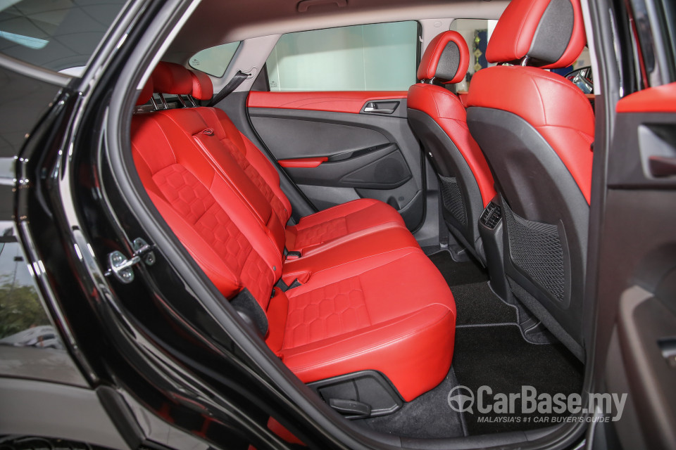 Hyundai Tucson TL (2015) Interior