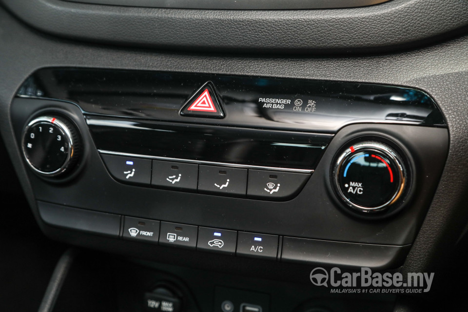 Hyundai Tucson TL (2015) Interior