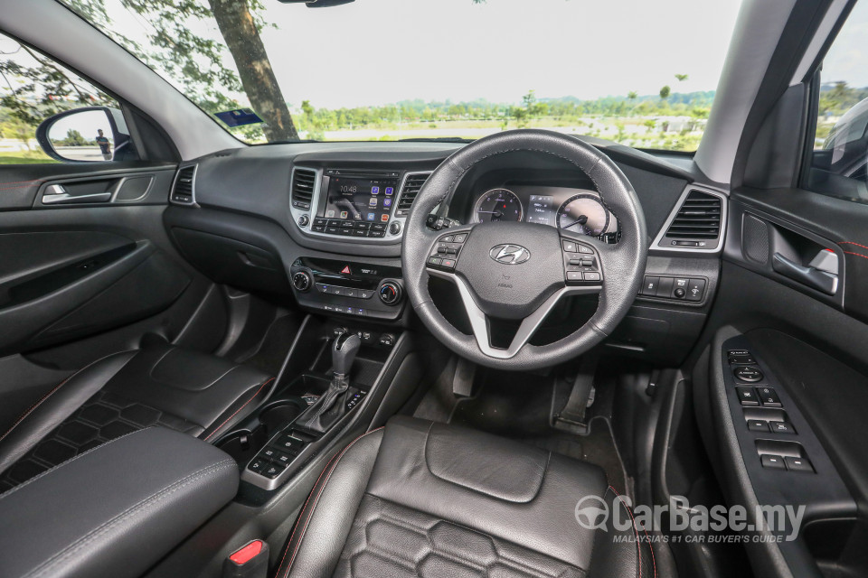 Hyundai Tucson TL (2015) Interior