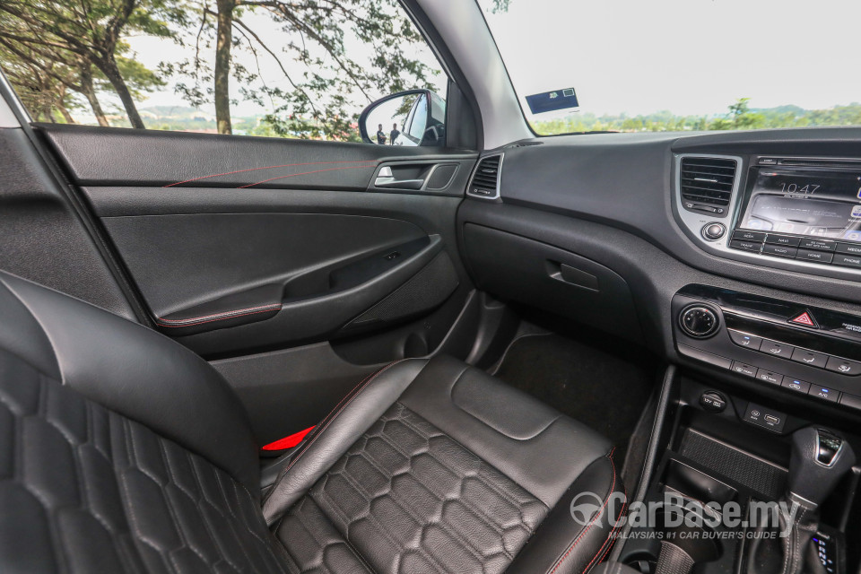 Hyundai Tucson TL (2015) Interior