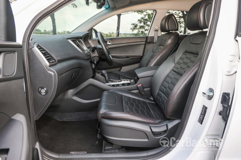 Hyundai Tucson TL (2015) Interior