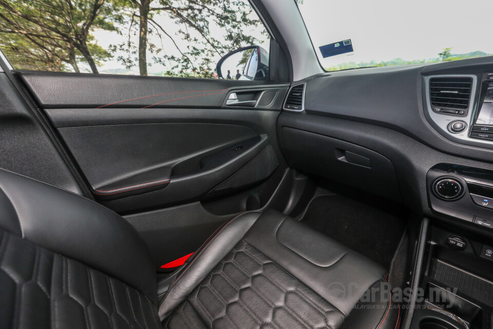 Nissan Navara D23 Facelift (2021) Interior