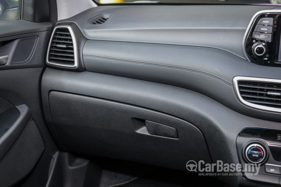 Hyundai Tucson TL (2015) Interior