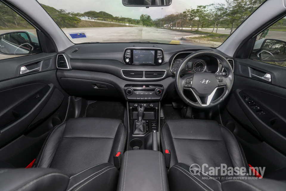 Hyundai Tucson TL (2015) Interior
