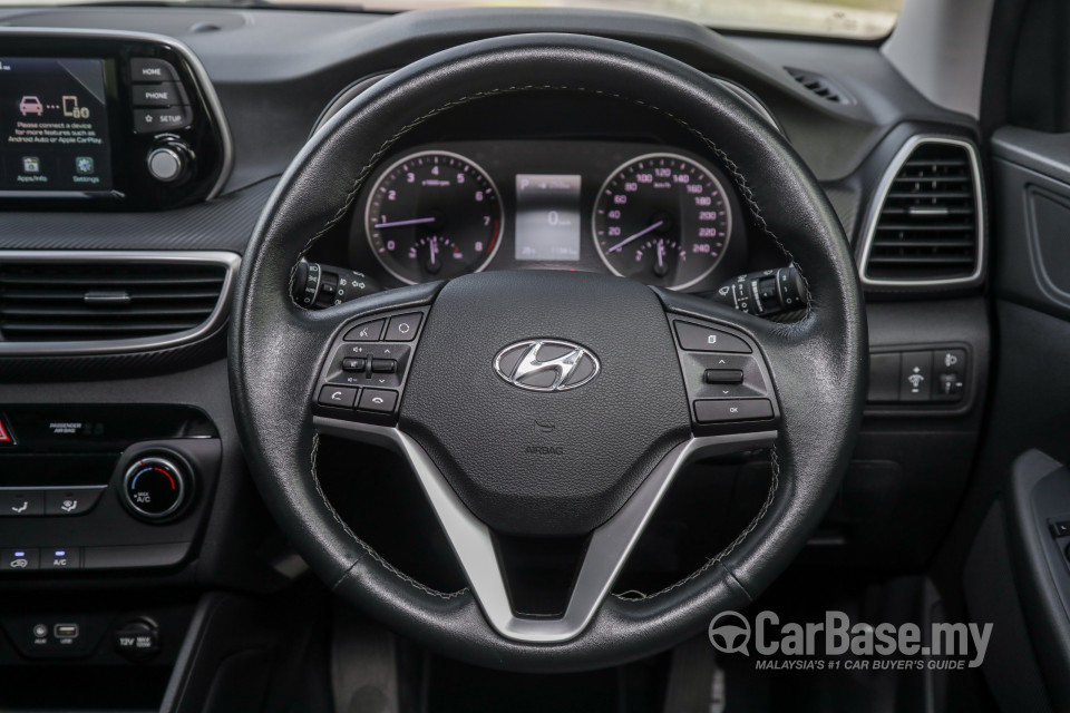 Hyundai Tucson TL (2015) Interior