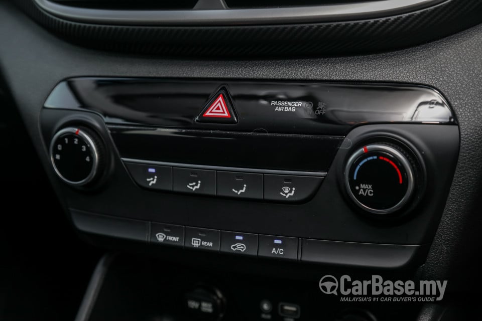 Hyundai Tucson TL (2015) Interior