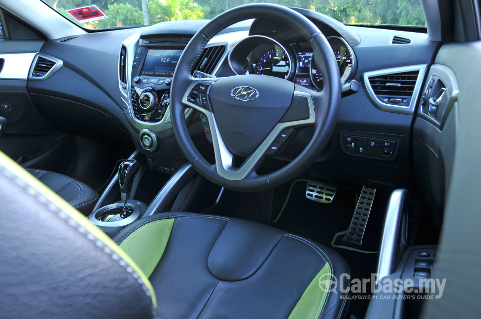 Hyundai Veloster Mk1 Facelift (2015) Interior
