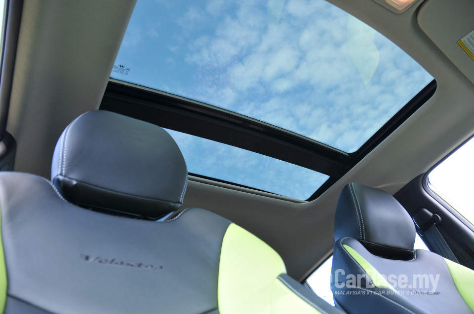 Hyundai Veloster Mk1  (2012) Interior