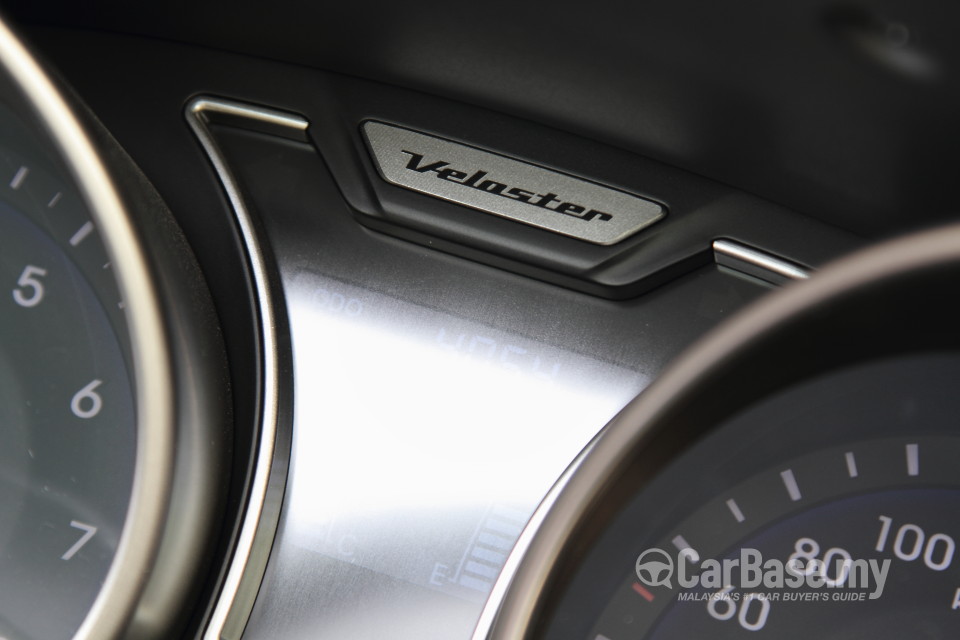 Hyundai Veloster Mk1  (2012) Interior