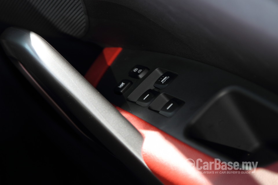 Hyundai Veloster Mk1  (2012) Interior