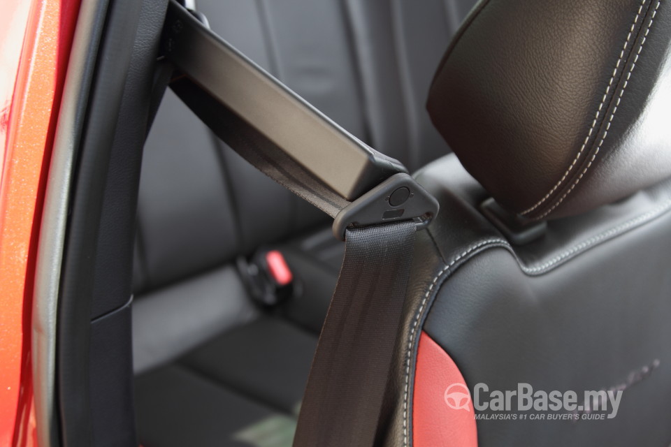 Hyundai Veloster Mk1  (2012) Interior
