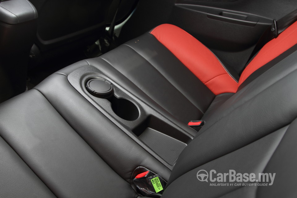 Hyundai Veloster Mk1  (2012) Interior
