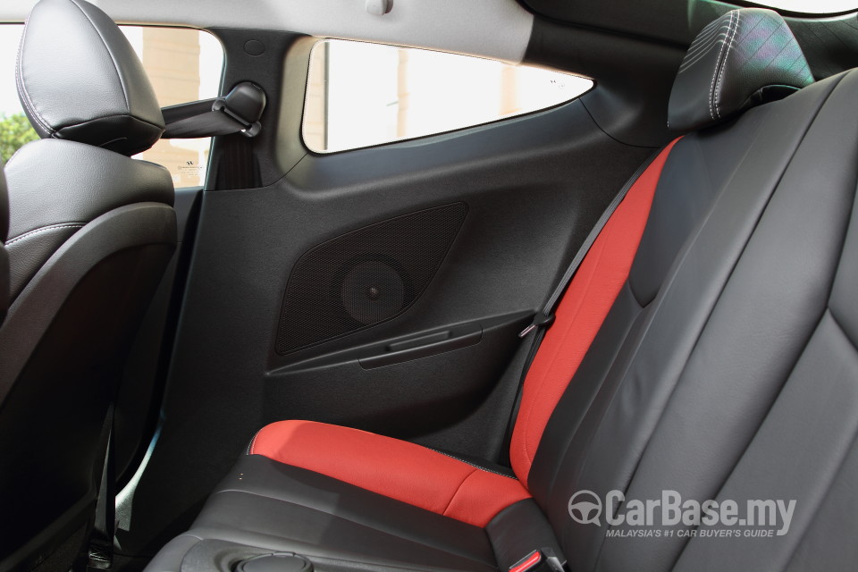 Hyundai Veloster Mk1  (2012) Interior