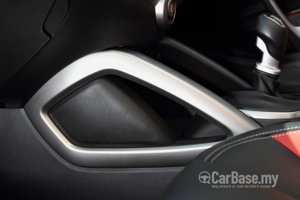 Hyundai Veloster Mk1  (2012) Interior