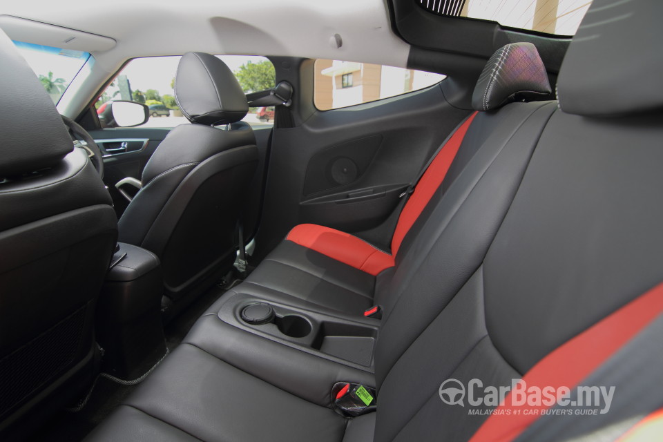 Hyundai Veloster Mk1  (2012) Interior