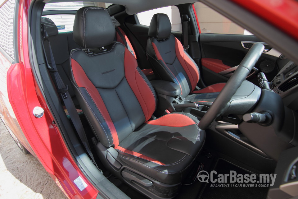Hyundai Veloster Mk1  (2012) Interior