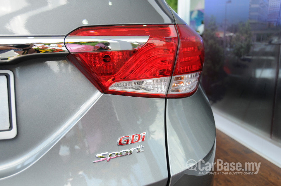 Hyundai i40 Tourer VF (2013) Exterior