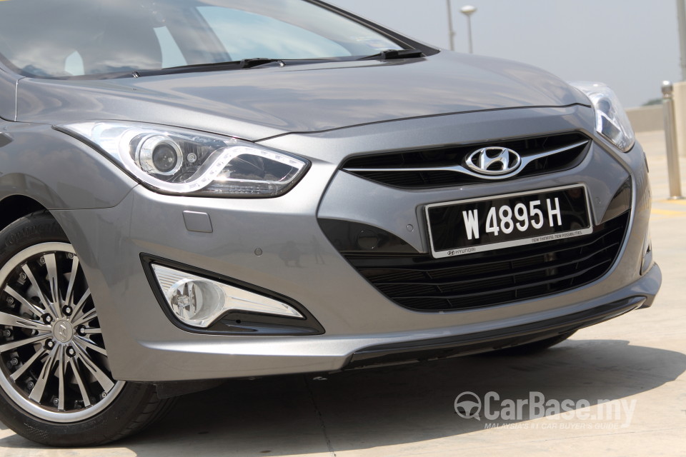 Hyundai i40 Tourer VF (2013) Exterior