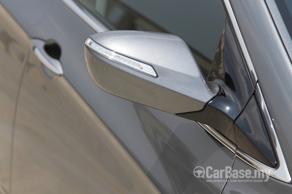 Hyundai i40 Tourer VF (2013) Exterior