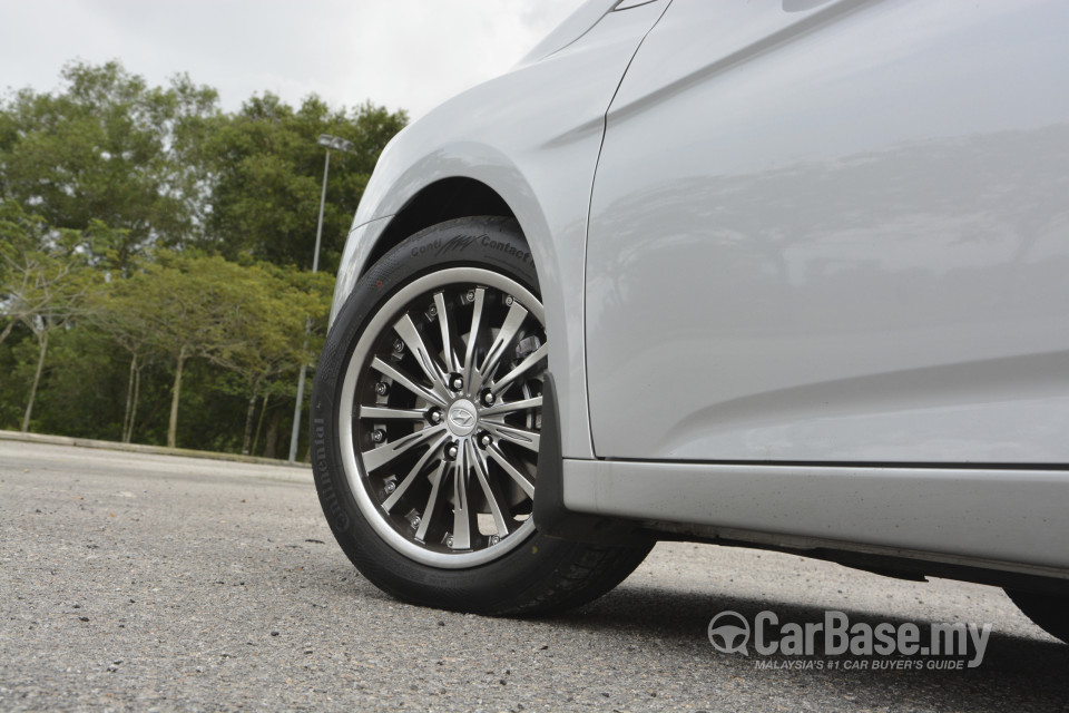 Hyundai i40 Tourer VF (2013) Exterior
