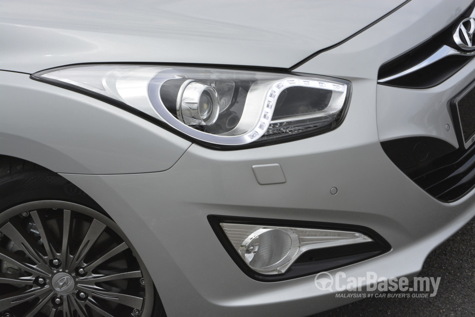 Hyundai i40 Tourer VF (2013) Exterior