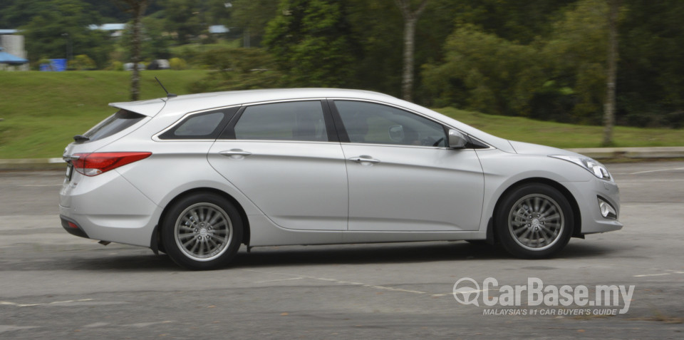 Hyundai i40 Tourer VF (2013) Exterior