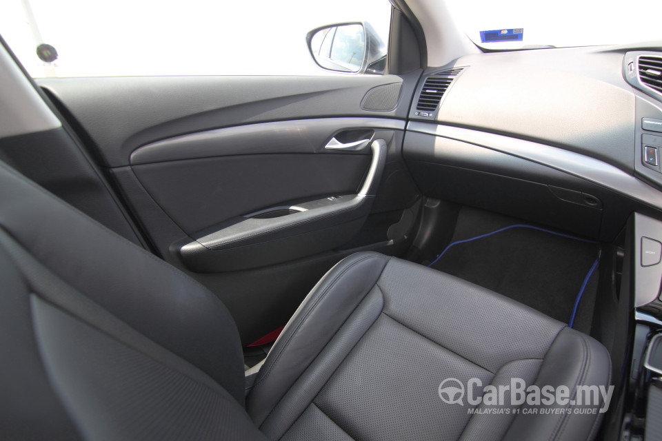 Hyundai i40 Tourer VF (2013) Interior
