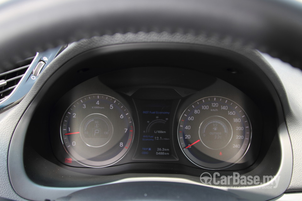 Hyundai i40 Tourer VF (2013) Interior