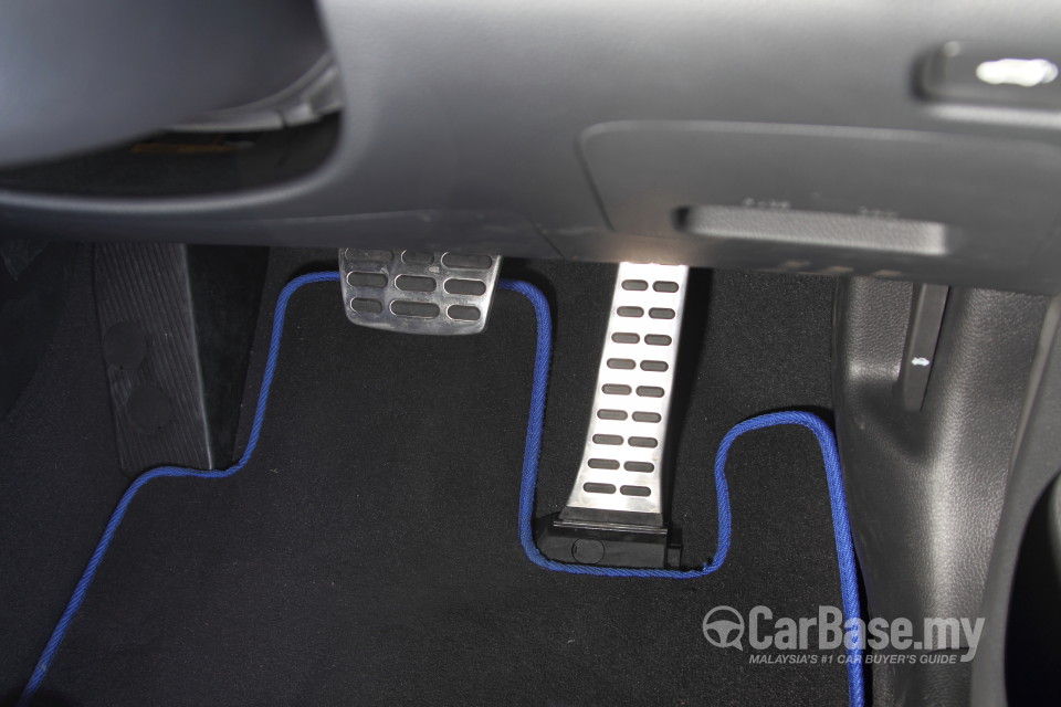 Hyundai i40 Tourer VF (2013) Interior