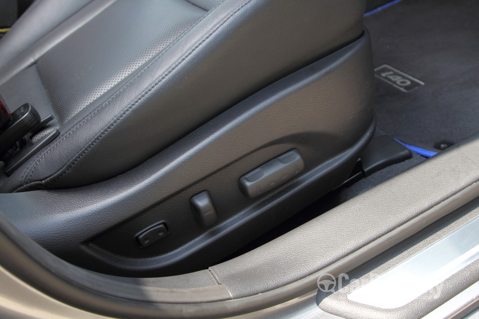 Hyundai i40 Tourer VF (2013) Interior