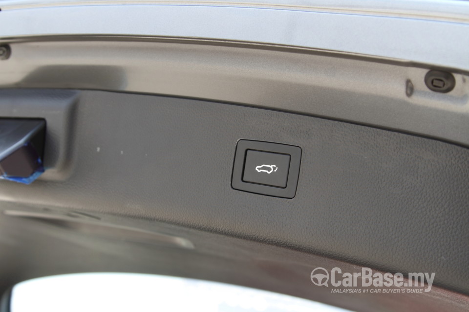 Hyundai i40 Tourer VF (2013) Interior