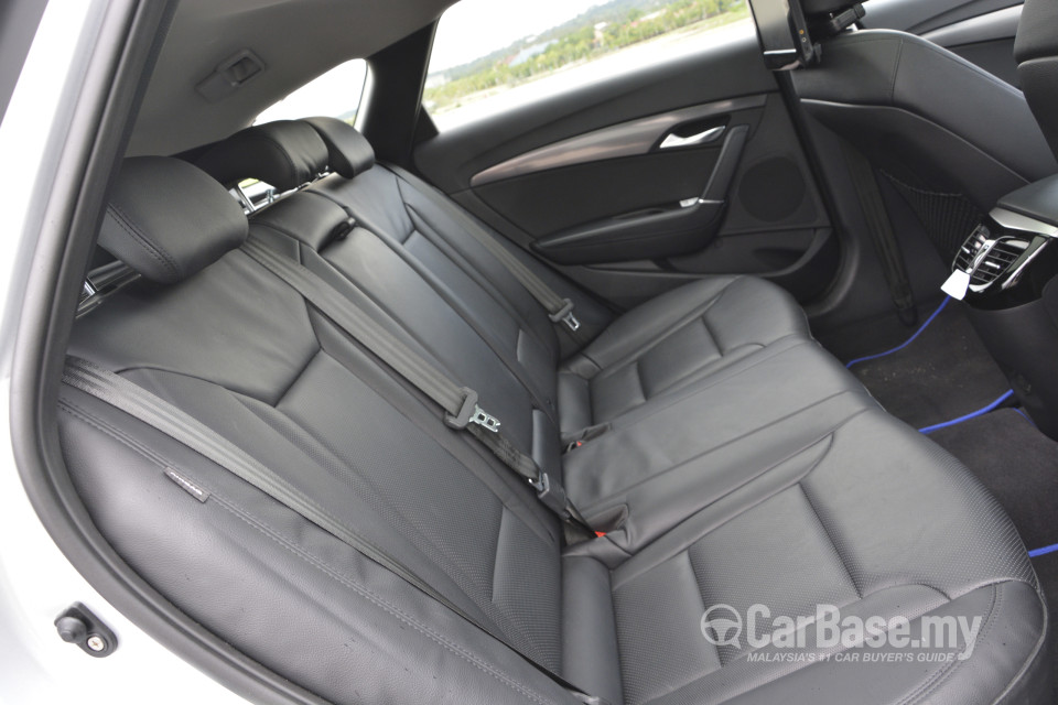 Hyundai i40 Tourer VF (2013) Interior