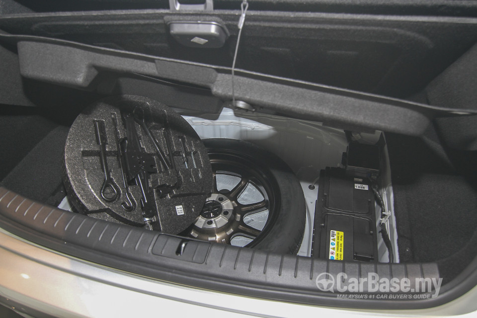Hyundai Genesis DH (2015) Interior