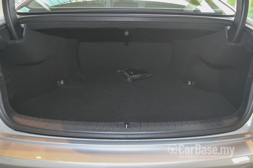 Hyundai Genesis DH (2015) Interior