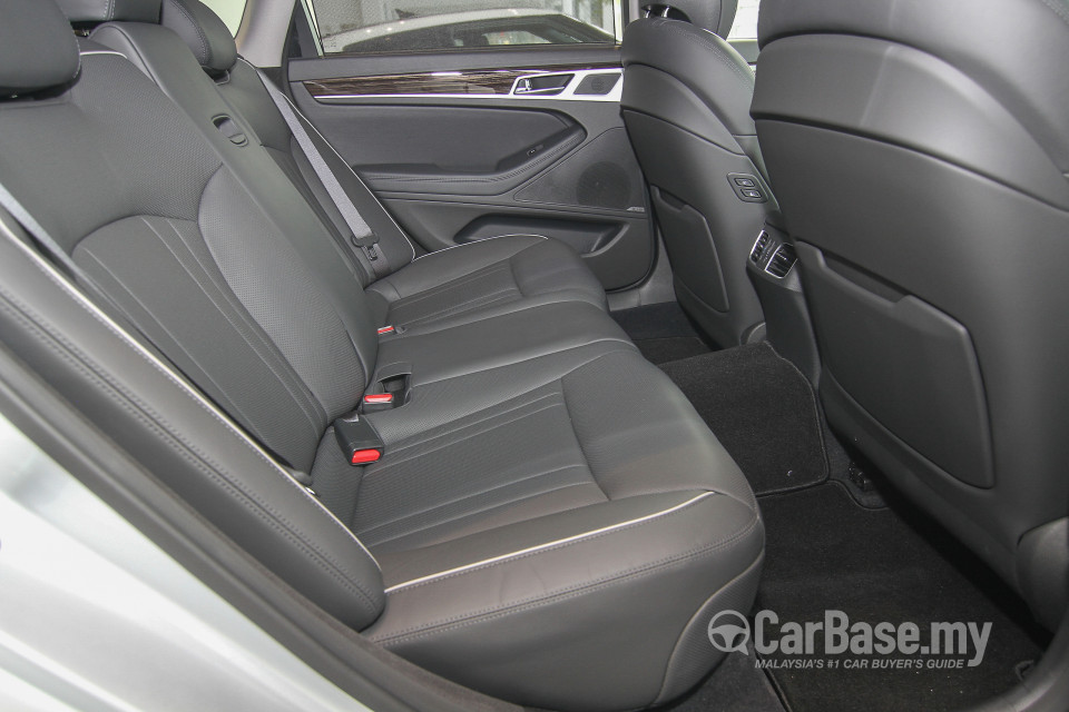 Hyundai Genesis DH (2015) Interior