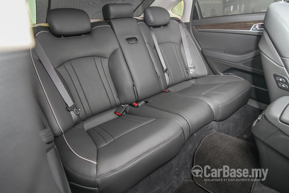 Hyundai Genesis DH (2015) Interior