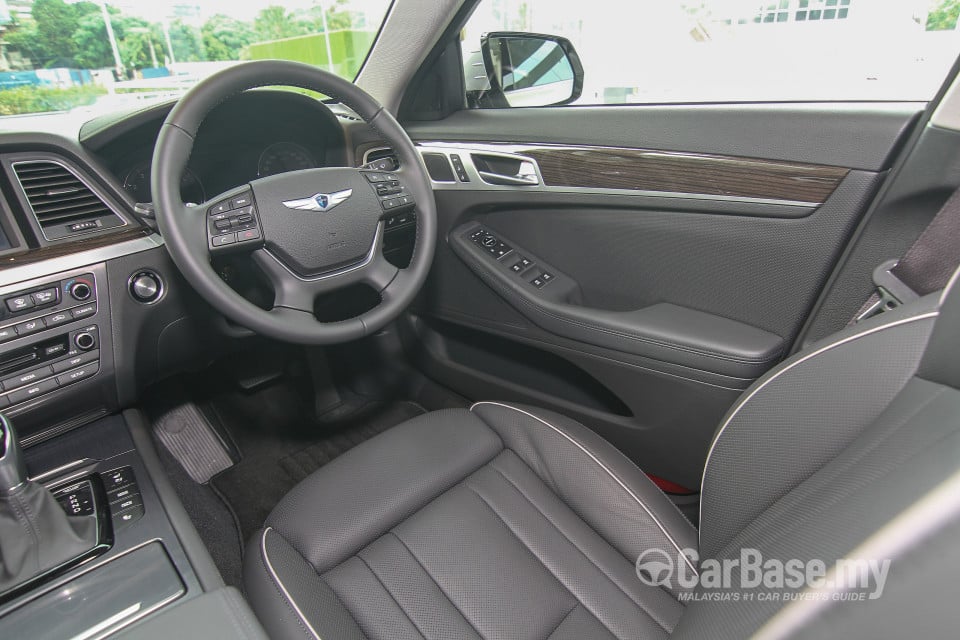 Hyundai Genesis DH (2015) Interior
