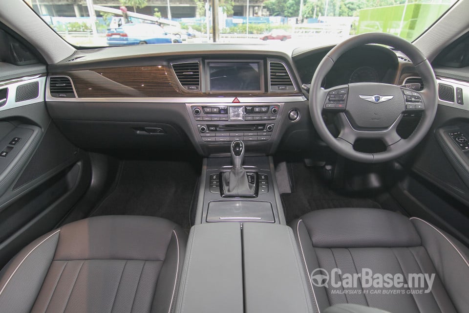 Hyundai Genesis DH (2015) Interior