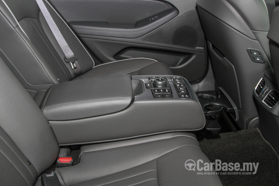 Hyundai Genesis DH (2015) Interior